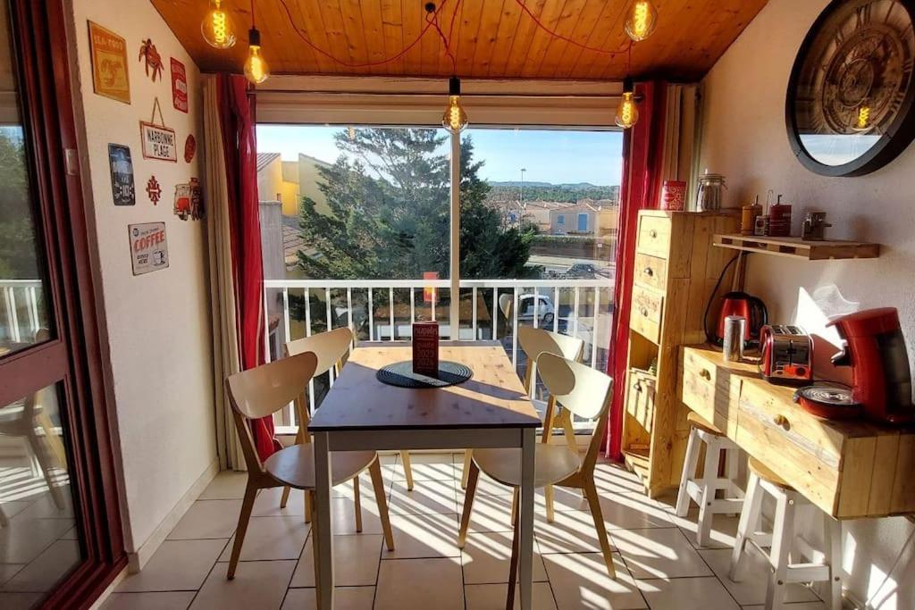 Apartment T1 A 100m De La *